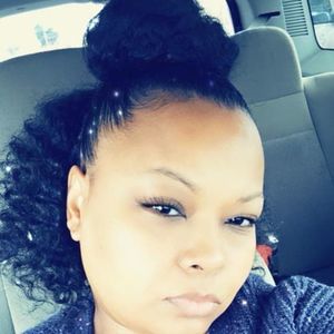 Meet your Posher, Chanelle